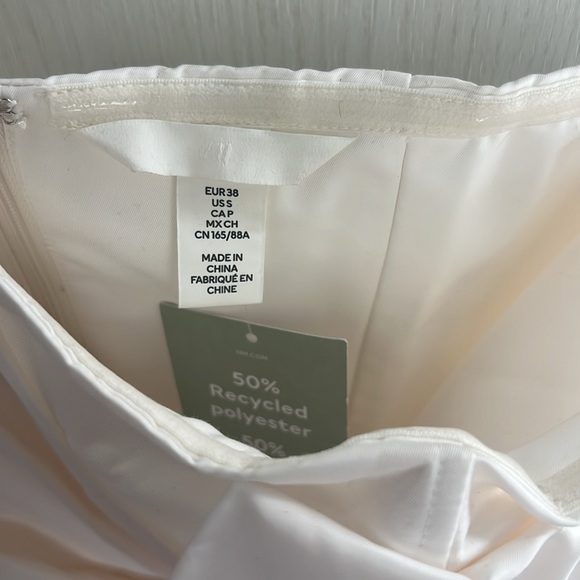 BOW FRONT TOP - Picture 12 of 13